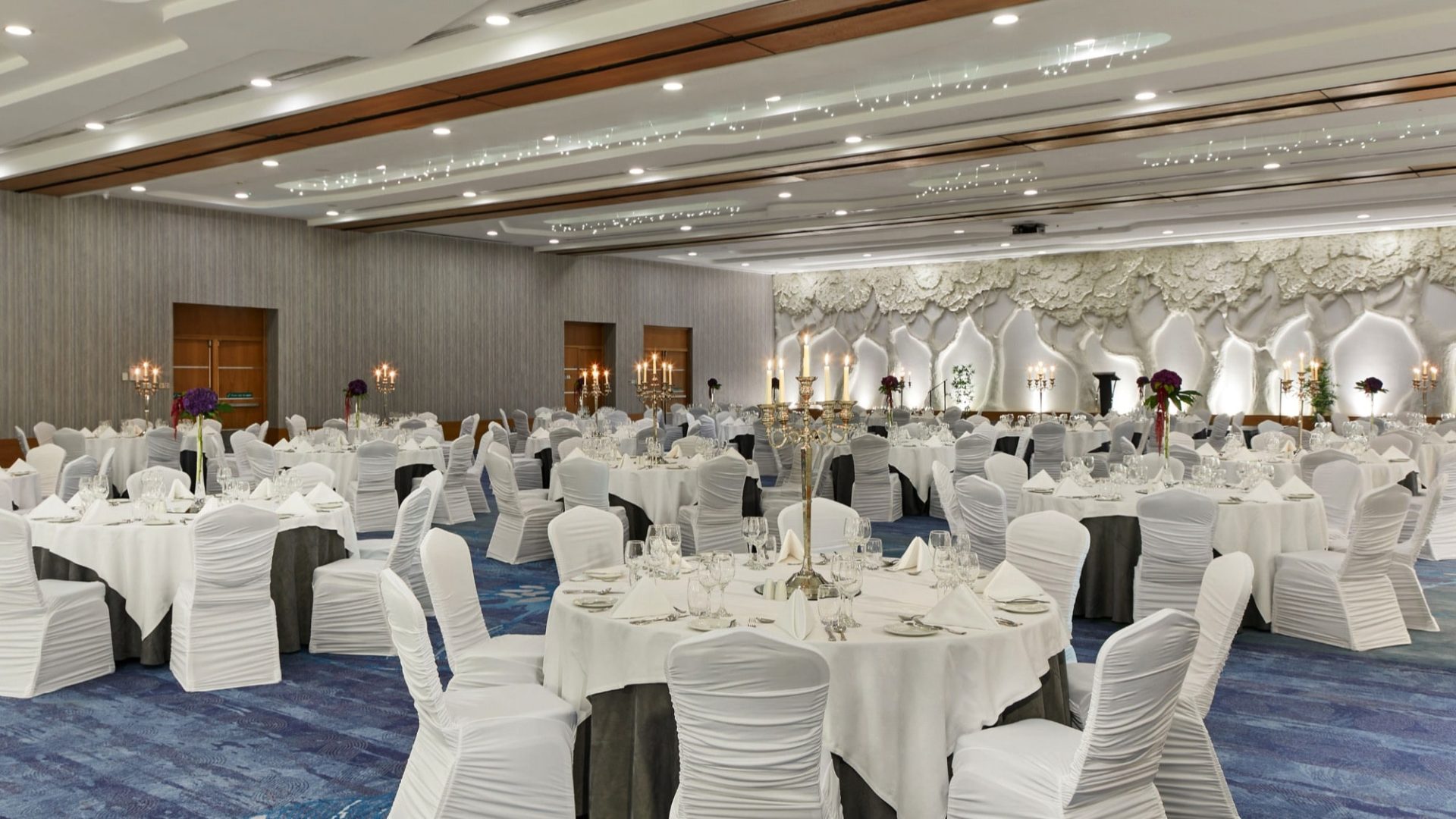 {acf_global_titles_h3_global_section_title_} Enchanting Balls