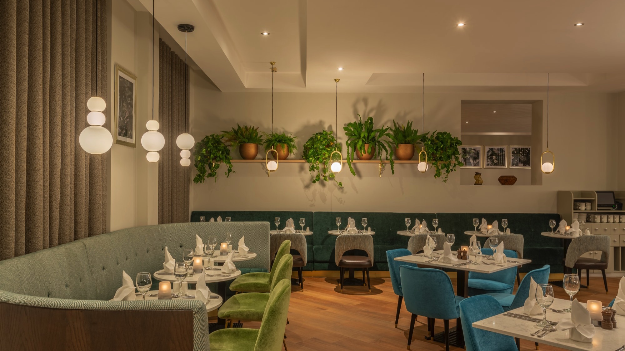 Touzai Restaurant Hero Image