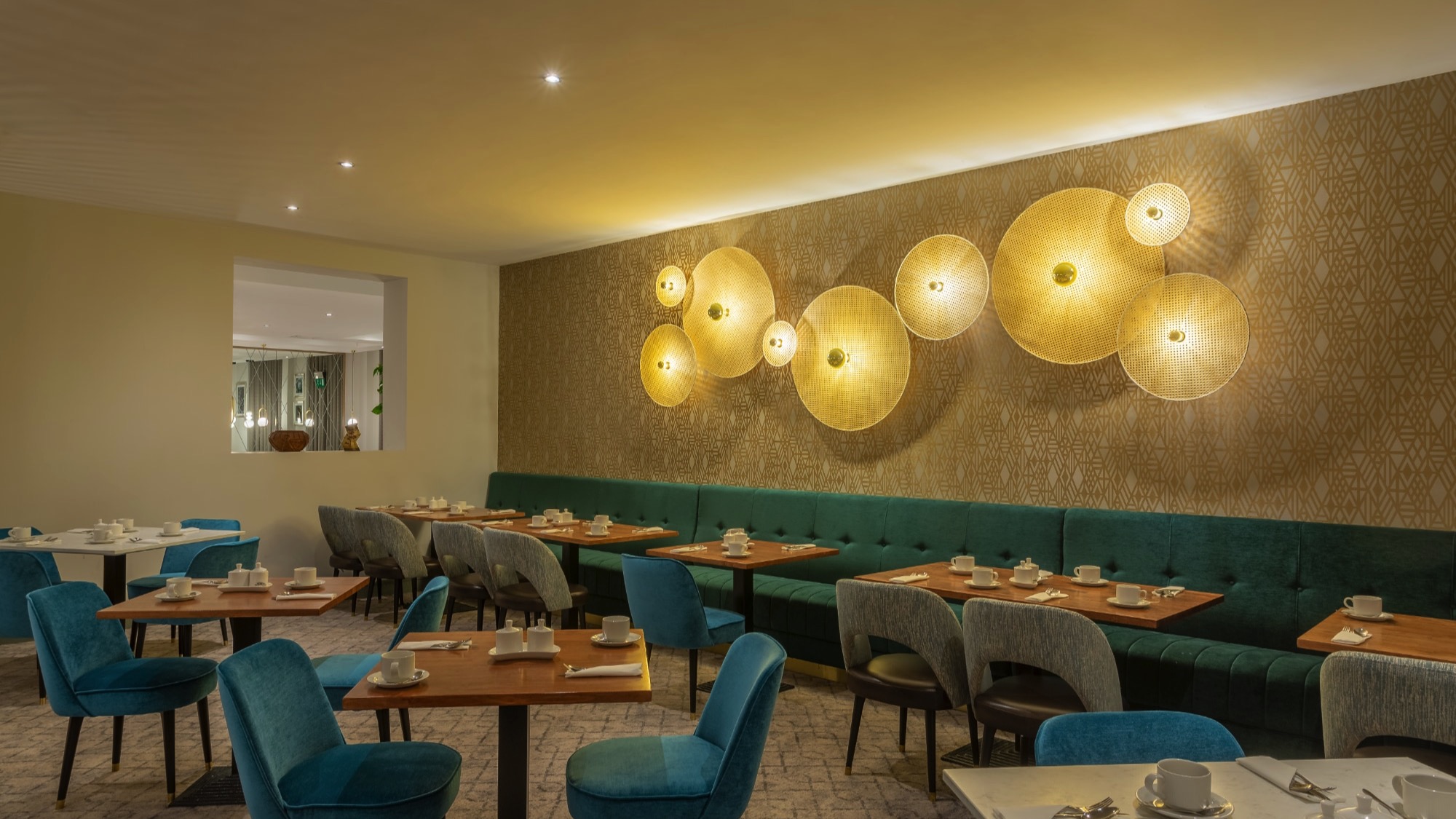 Touzai Restaurant Hero Image